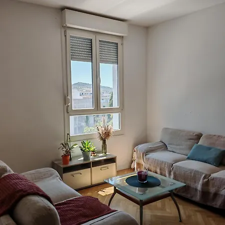 Apartment The Vibe *
