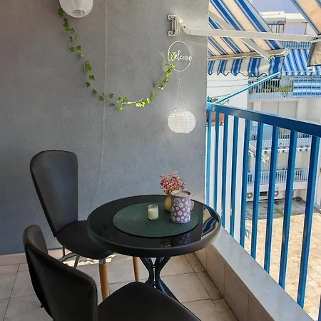 The Vibe Apartment Split